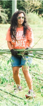 Atlantic Bay employee volunteers on community cleanup project