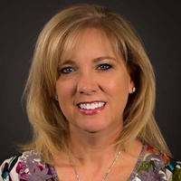 Lisa Wynkoop Headshot